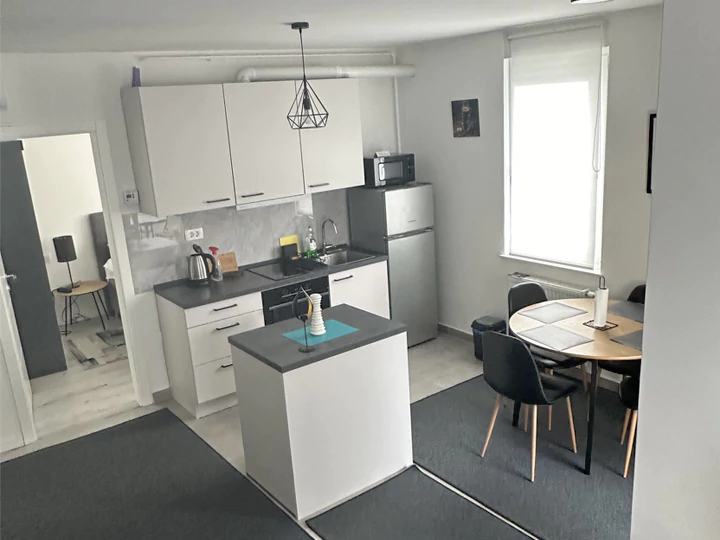 Studio Apartman : A2